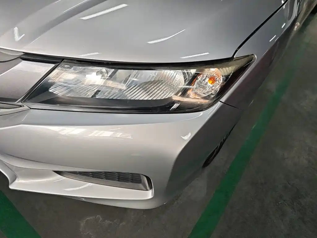 Фото 24 - Honda City