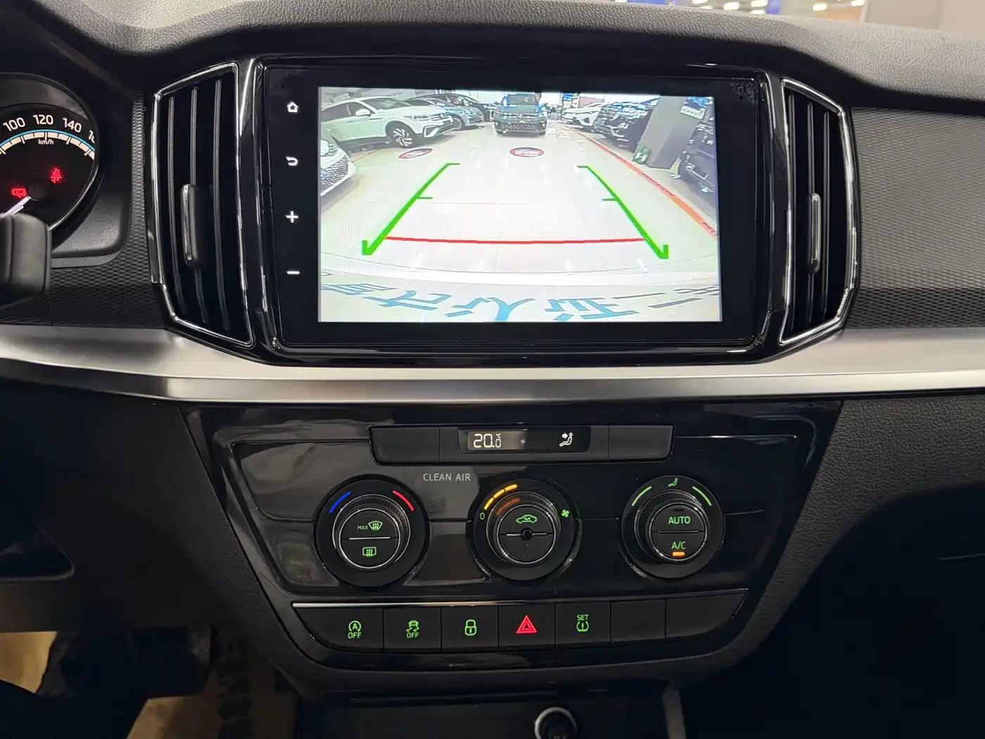 Škoda Kamiq 2023 Facelift 1.5L Auto Comfort Edition фото 6