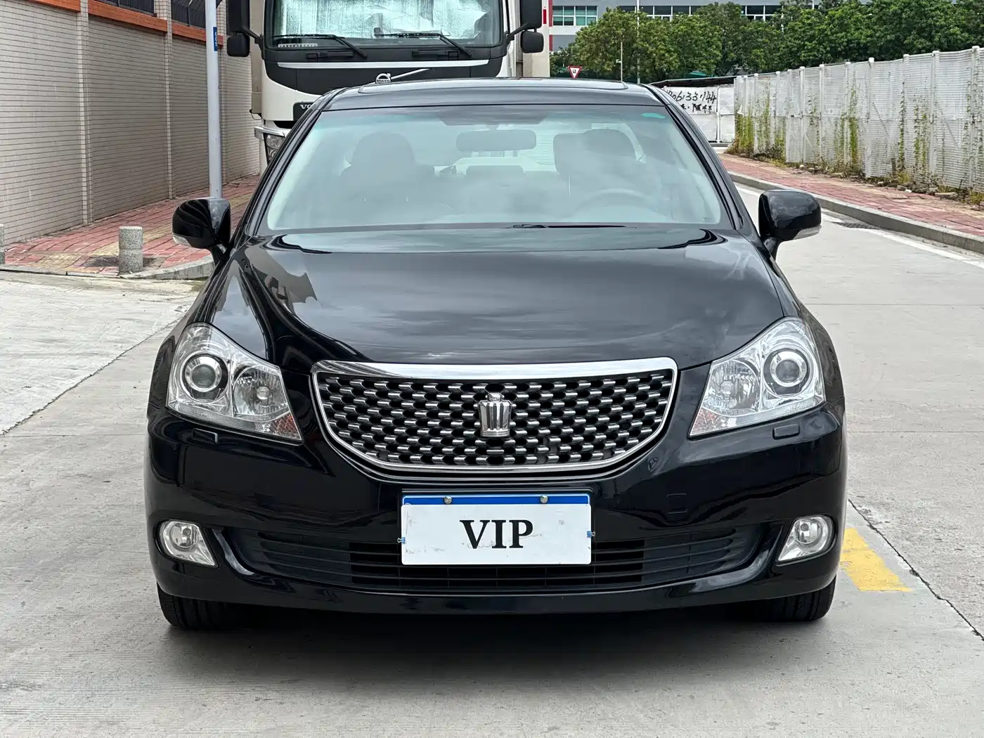 Toyota Crown 2010 2.5L Royal Leather Sunroof Navigation фото 2