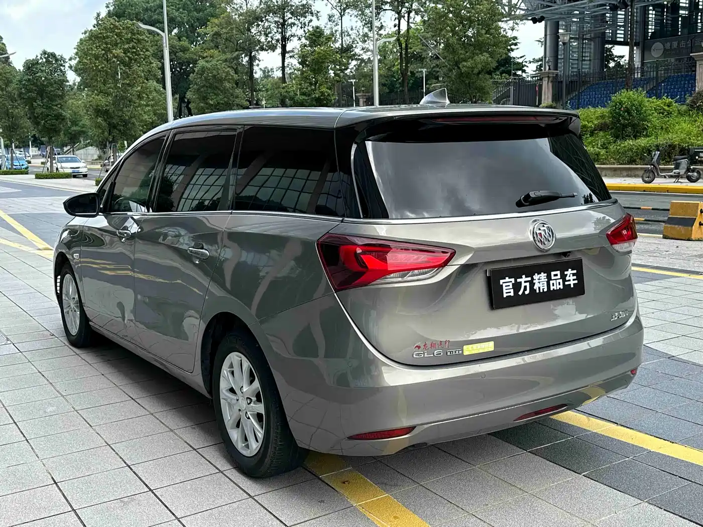 Buick GL6 2019 18T 6-seat Elite China VI фото 8