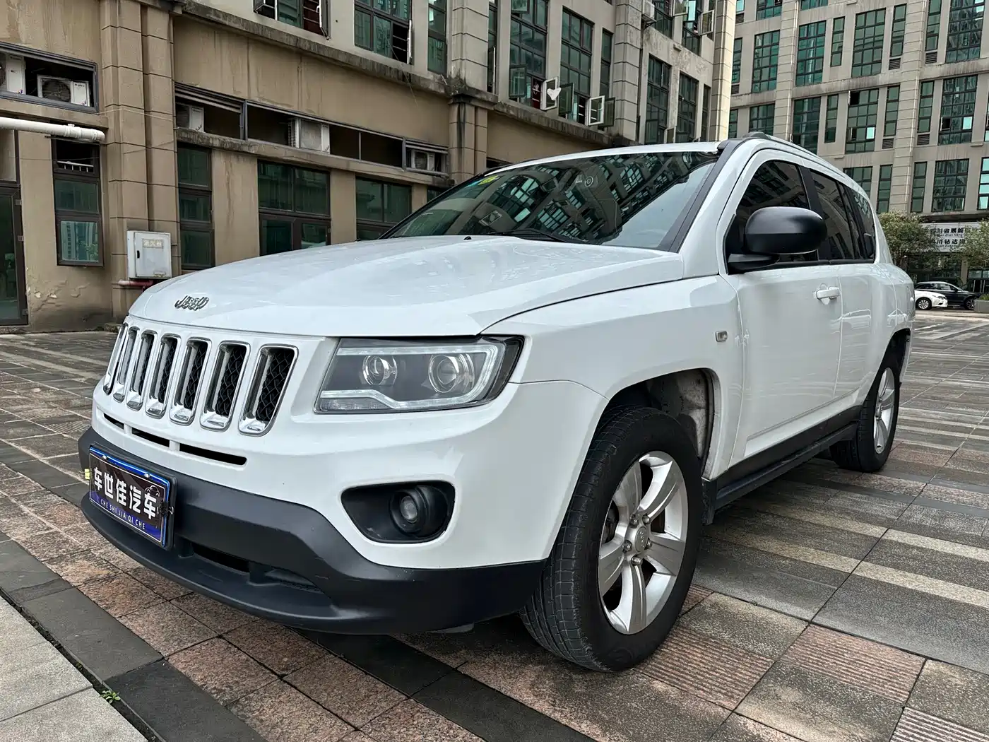 Jeep Compass (Import) 2015 2015 2.0L 2WD Sport