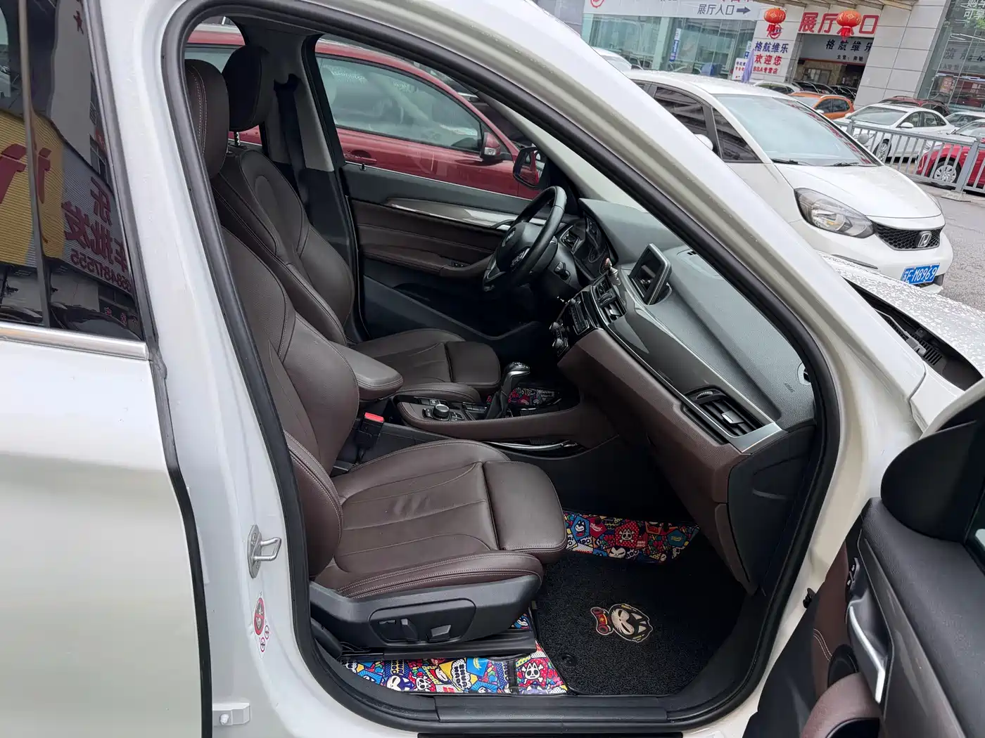 BMW X1 2018 sDrive18Li Premium Model фото 12