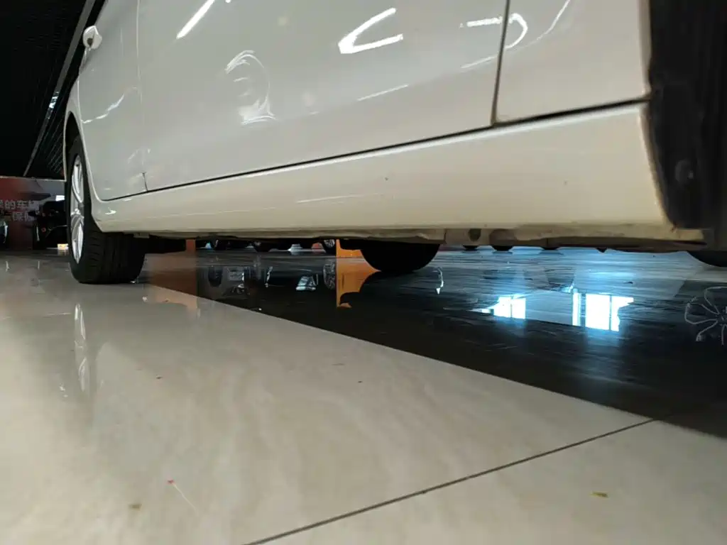 Photo 21 - Peugeot 408