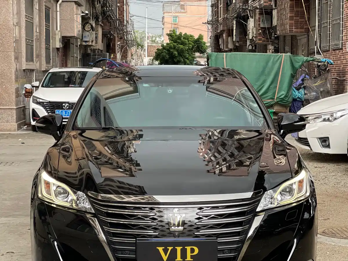 2019 Toyota Crown