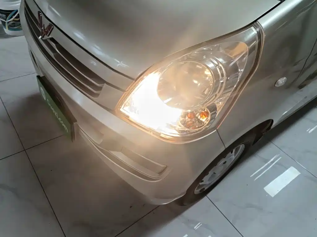 Wuling Motors Wuling Rongguang 2017 2015 1.2L S Base CNG