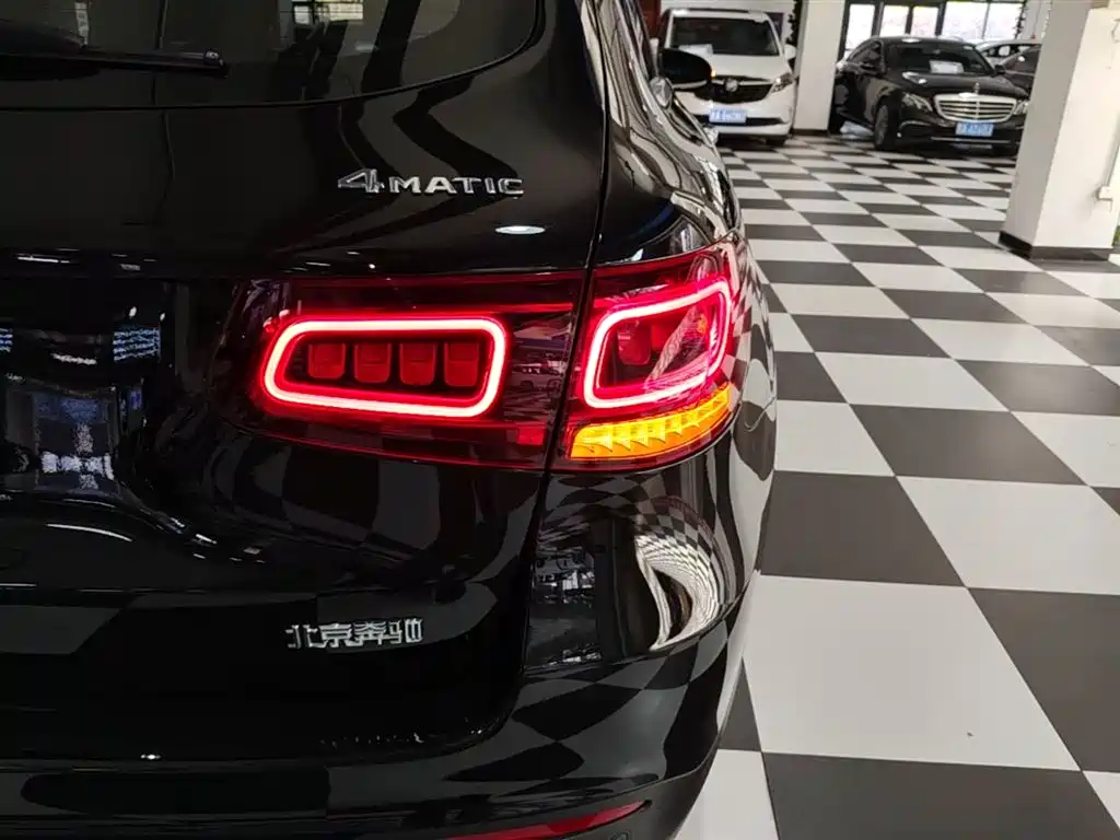 Mercedes-Benz GLC 2020 Facelift GLC 260 L 4MATIC Dynamic фото 8
