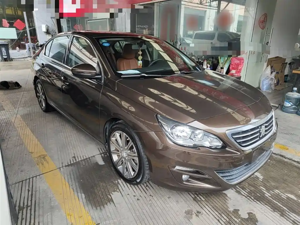 Peugeot 408 2014 1.8L Automatic Luxury Edition фото 4