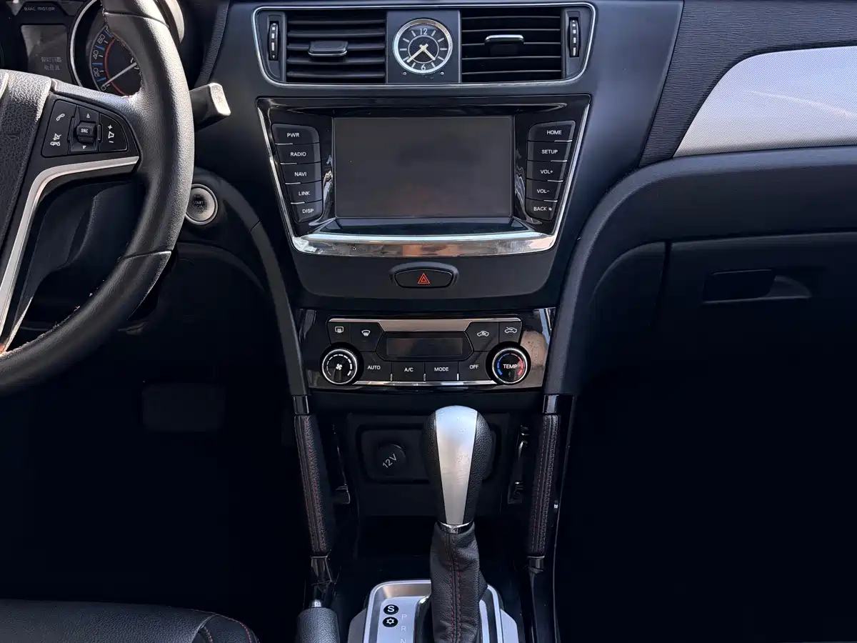 BAIC Senova X55 2018 2016 1.5T CVT Luxury Edition