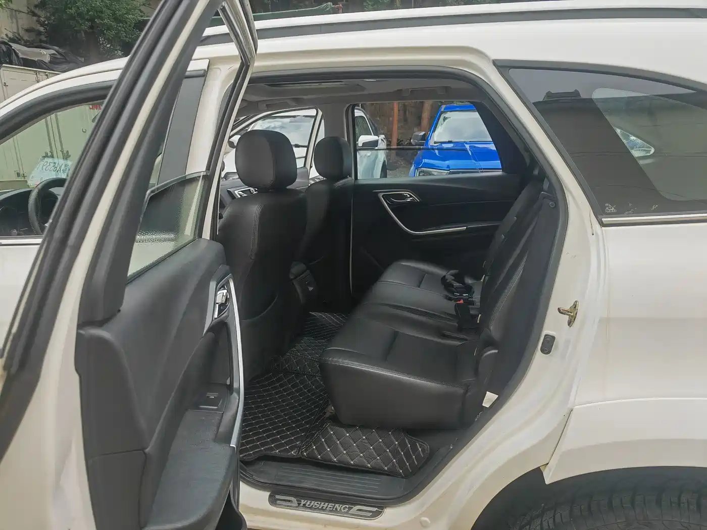 Jiangling Yusheng S350 2015 2013 2.4T Automatic 4WD Diesel Premium Luxury 5-seater