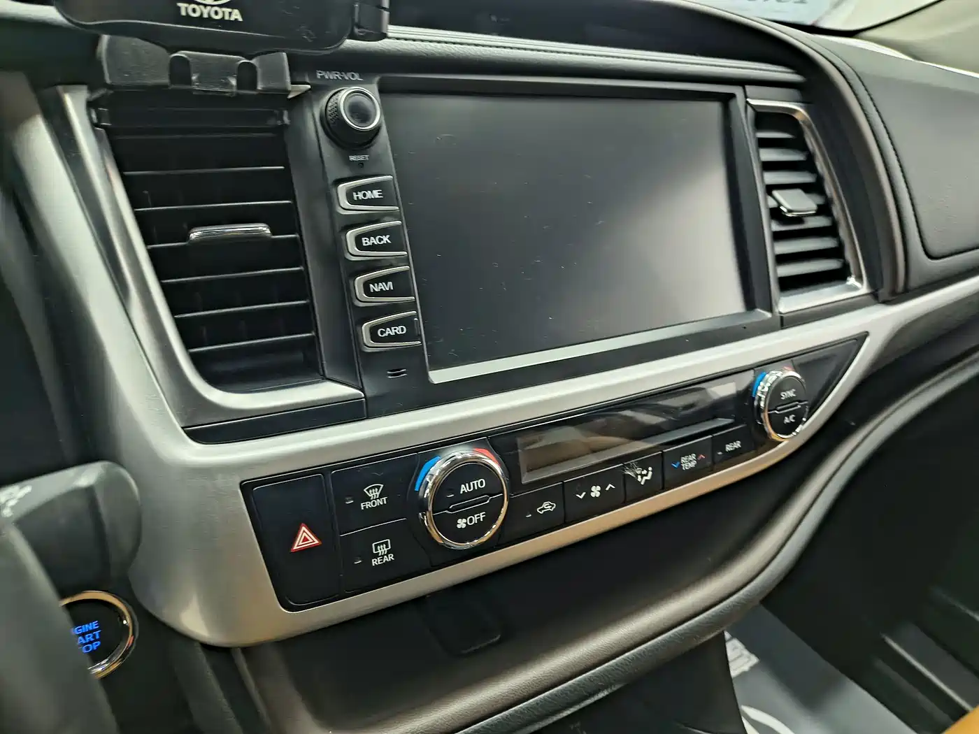 Toyota Highlander 2018 Model 2.0T 4WD Knight Edition 7-Seater China VI фото 16