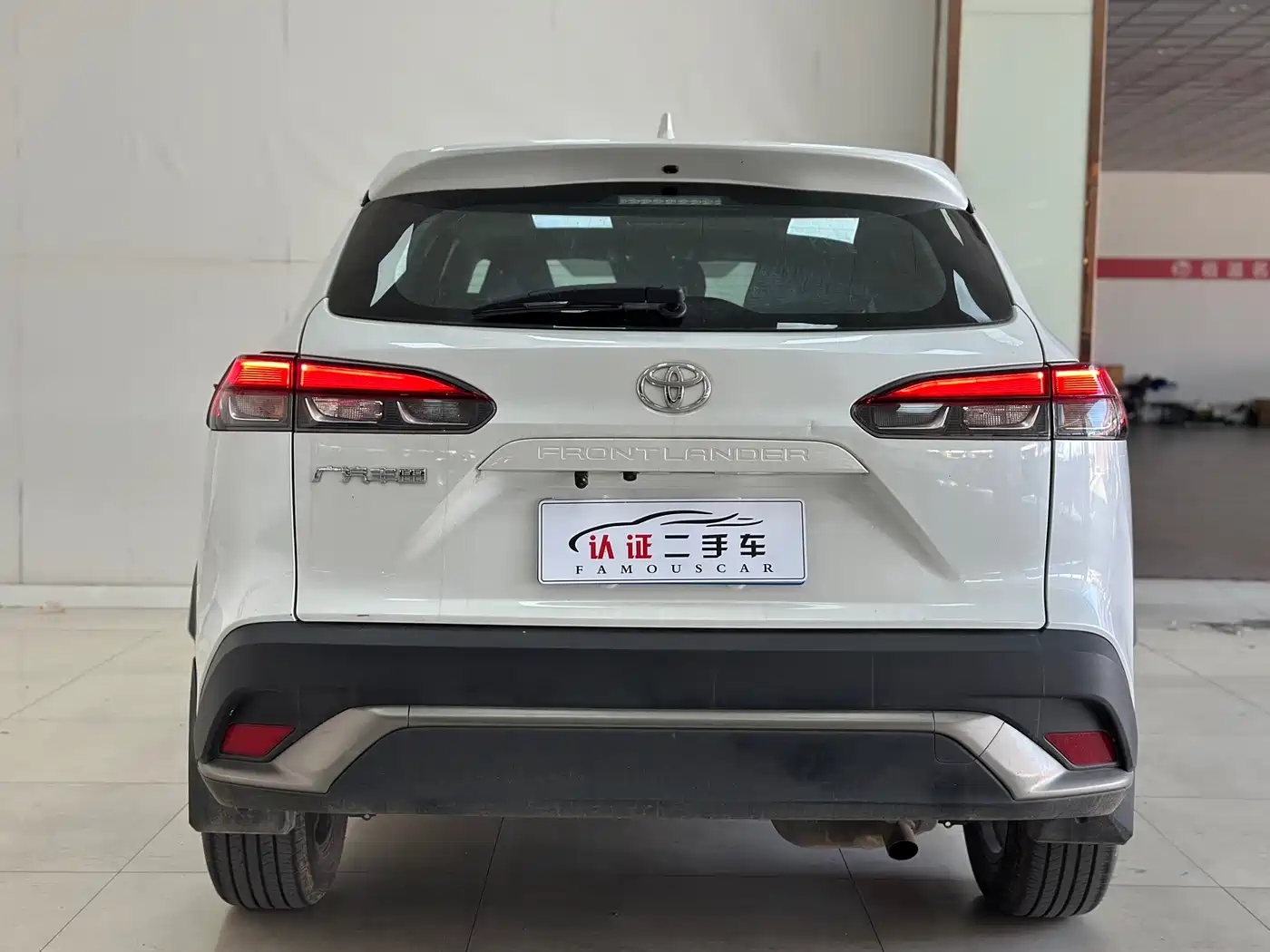 Toyota Frontlander 2023 2.0L CVT Luxury Edition фото 16