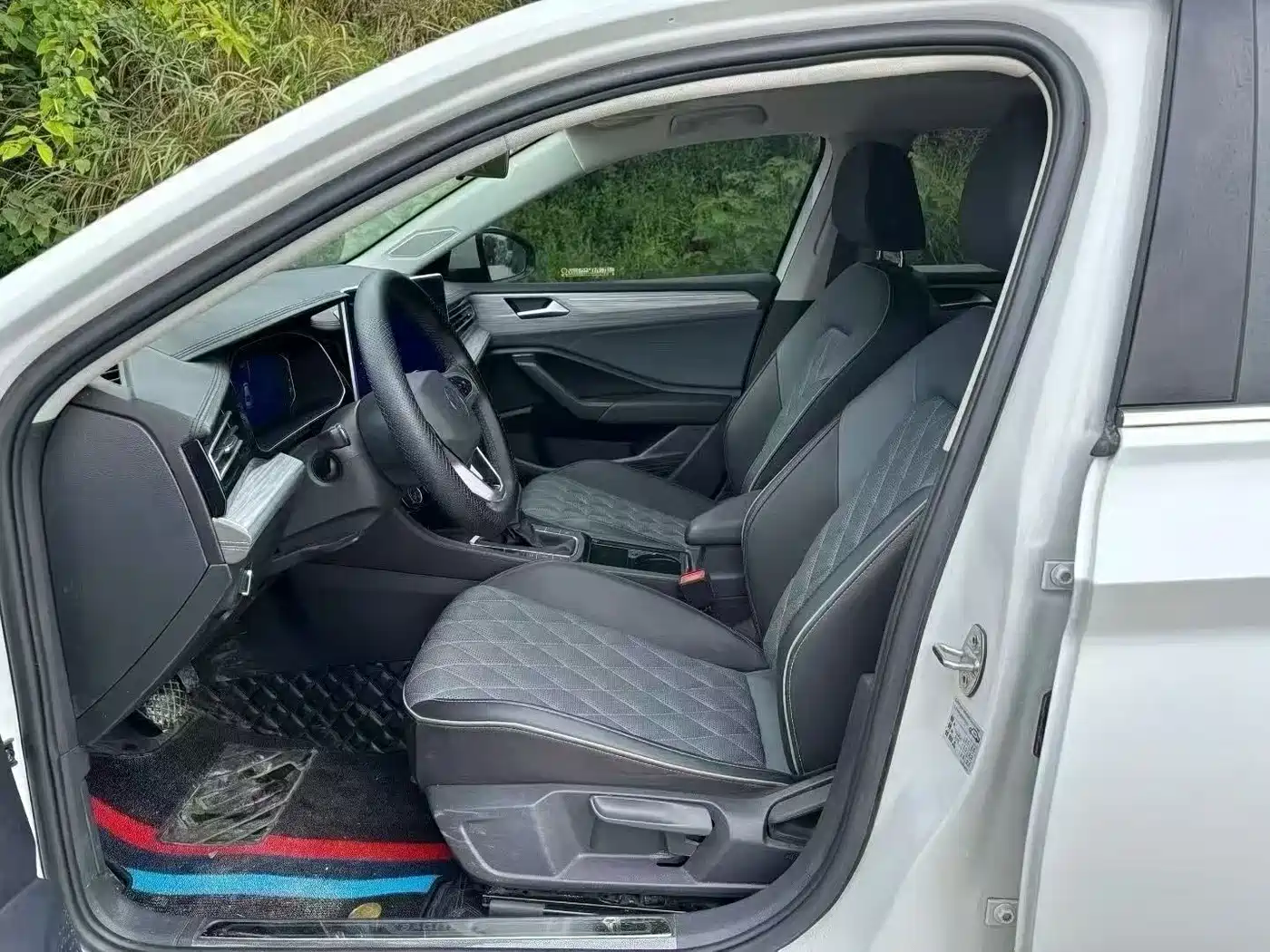 Фото 4 - Volkswagen Sagitar