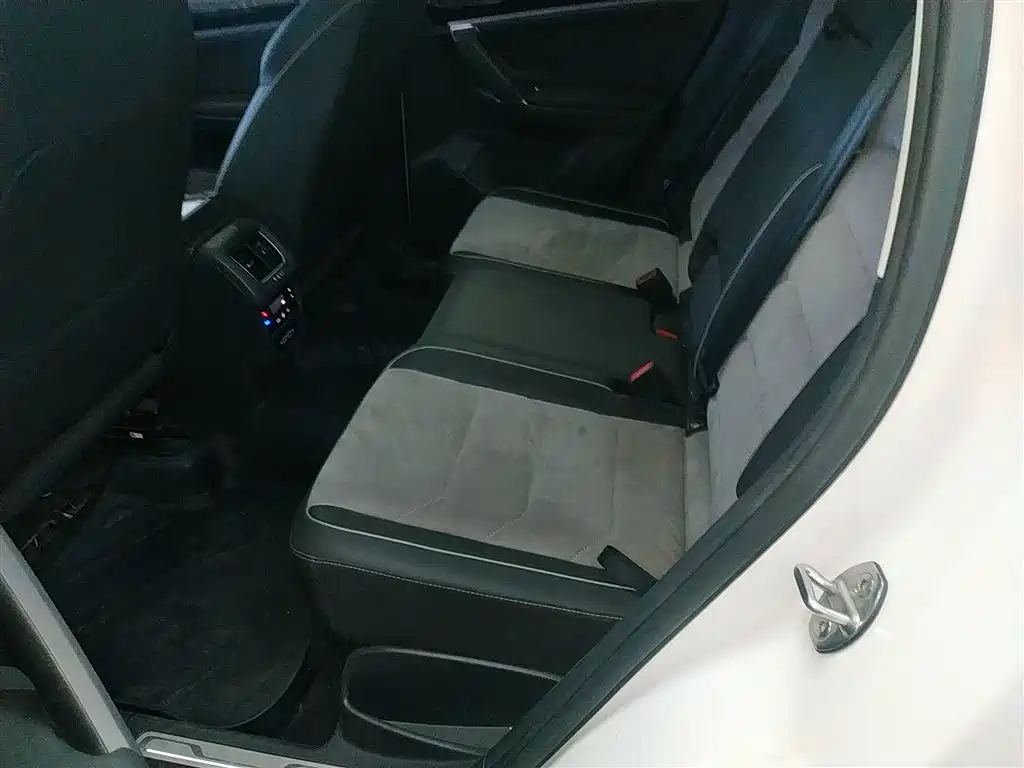 Volkswagen Tayron X 2020 330TSI 2WD Premium Smart Edition фото 17