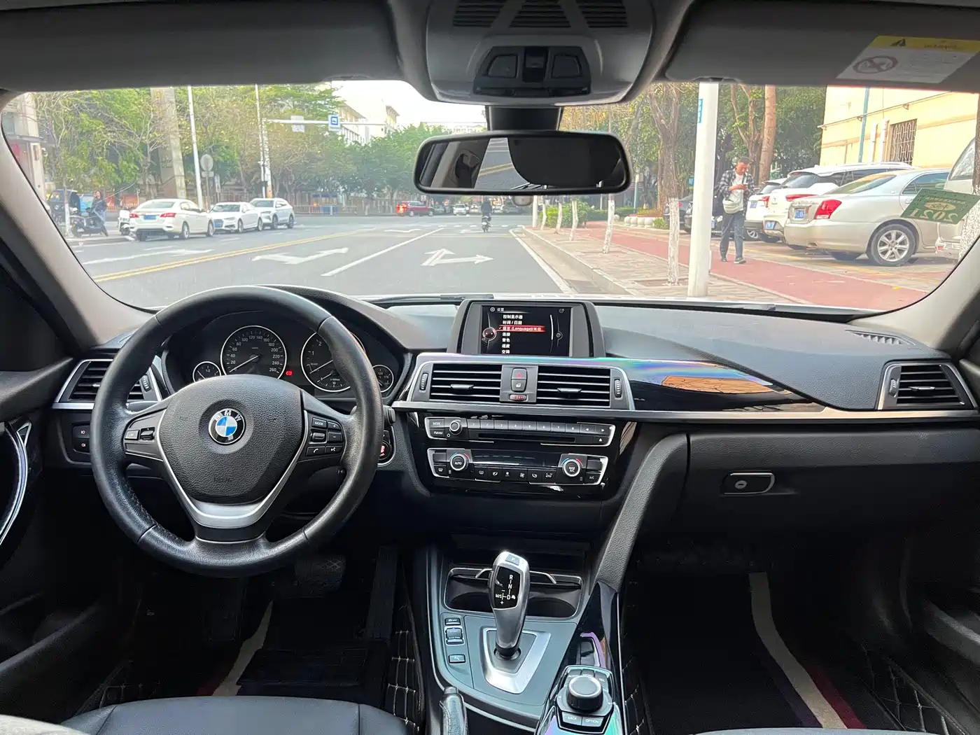 BMW 3 Series 2017 320Li Fashion фото 11