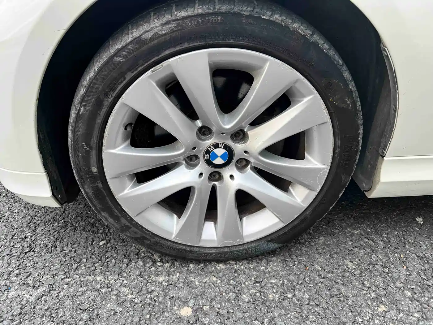 Photo 21 - BMW 3 Series