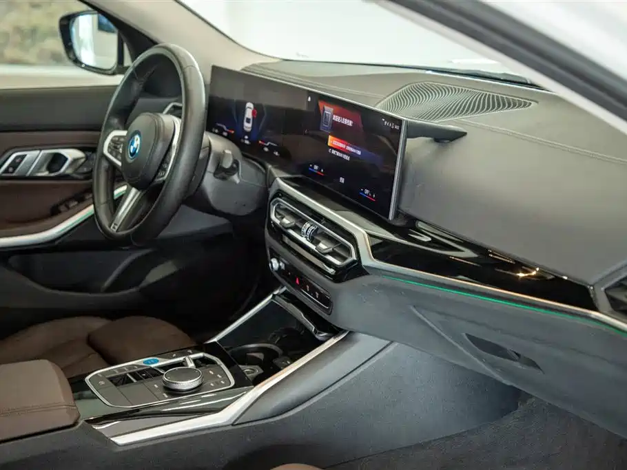 BMW i3 2022 2022 eDrive 35 L