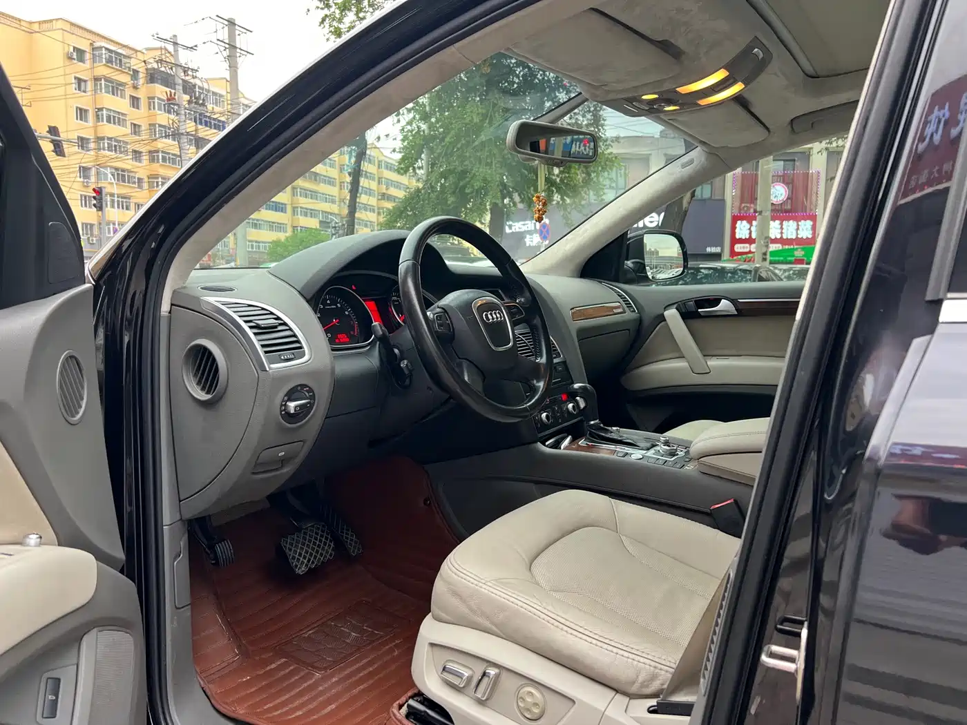 Фото 9 - Audi Q7