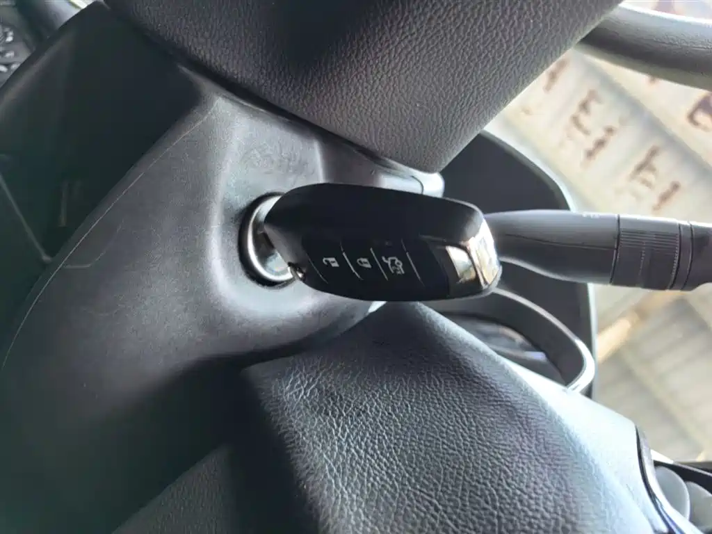 Chevrolet Cruze 2018 320 Automatic Pioneer Sunroof Edition фото 9