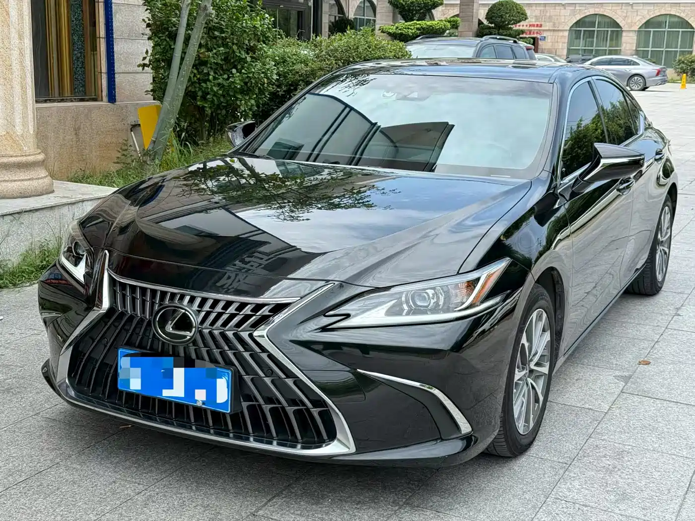 Lexus ES 2022 300h Excellence Edition