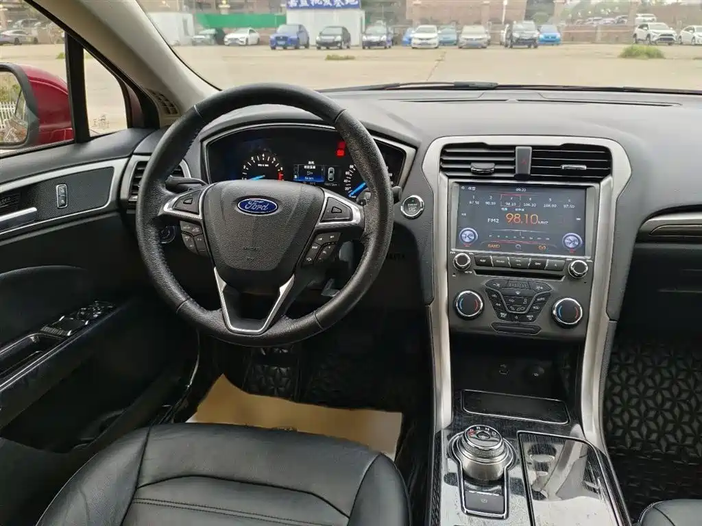 FORD MONDEO