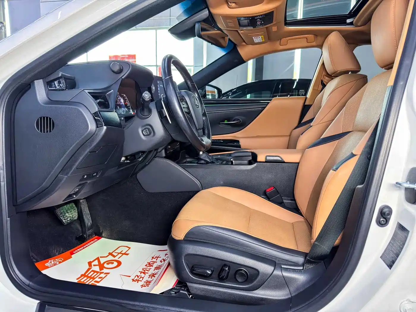 Lexus ES 2021 200 Excellence Edition фото 7
