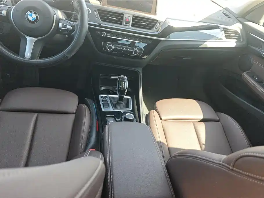 BMW 1 Series 2020 Model 120i M Sport Package фото 16