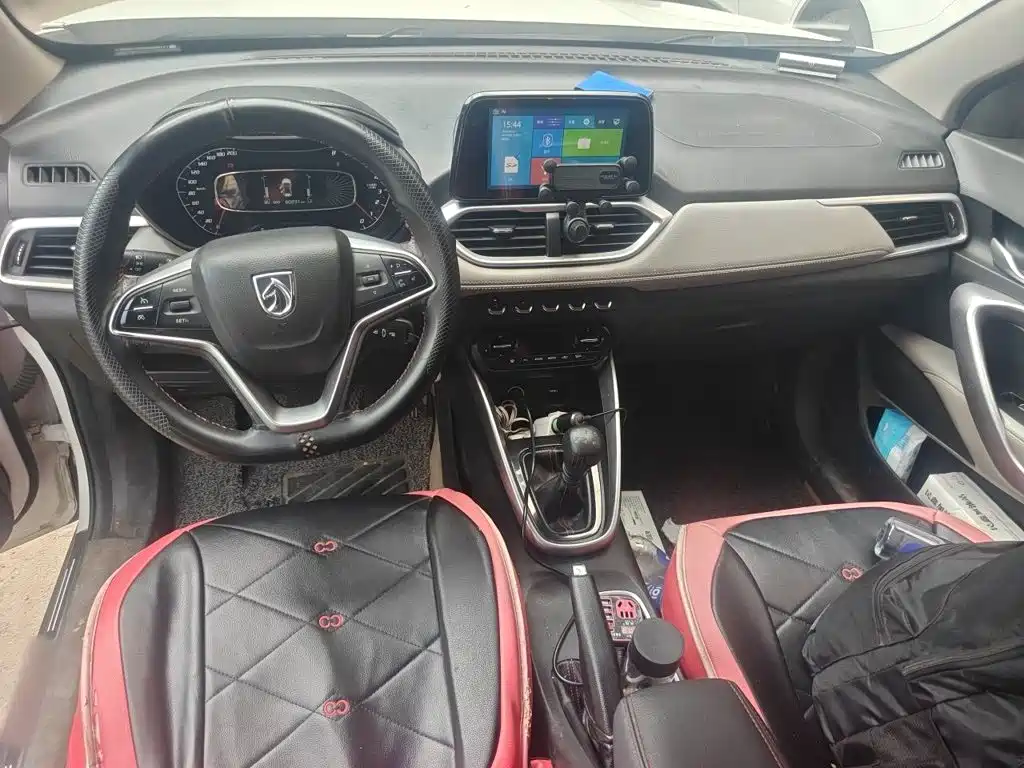 Baojun 510 2017 2017 1.5L Manual Fashion