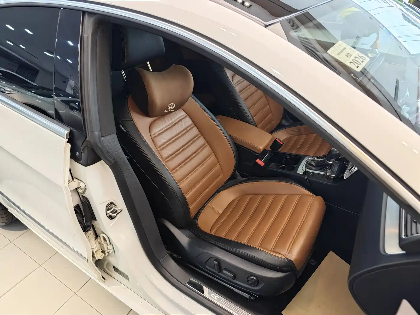 Volkswagen FAW-Volkswagen CC 2016 Model 1.8TSI Luxury фото 33