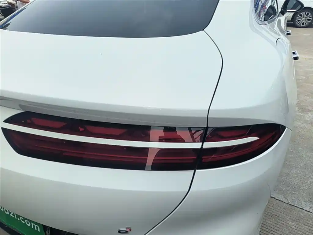 Denza Z9 2024 Model 1100km AWD Max Edition фото 8