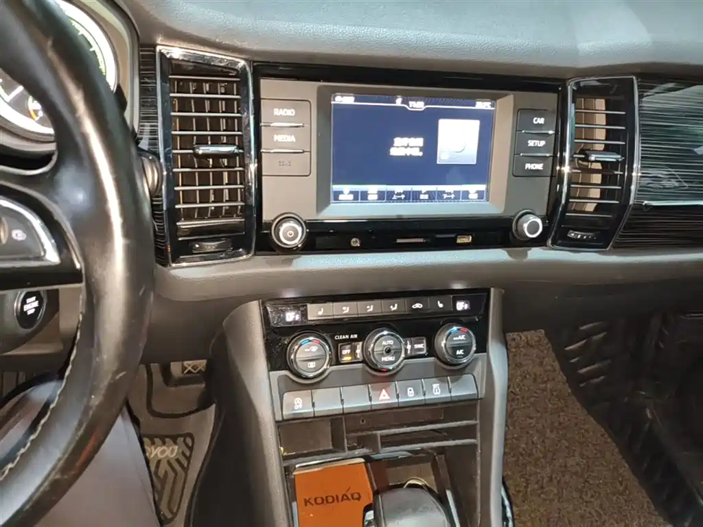 Škoda Kodiaq 2017 TSI330 7-seater 2WD Luxury Edition фото 13
