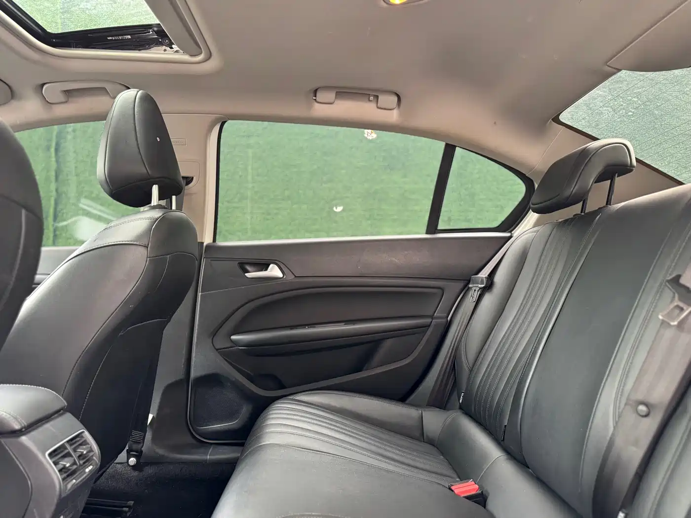 Peugeot 408 2019 350THP Automatic Luxury Edition China V фото 8