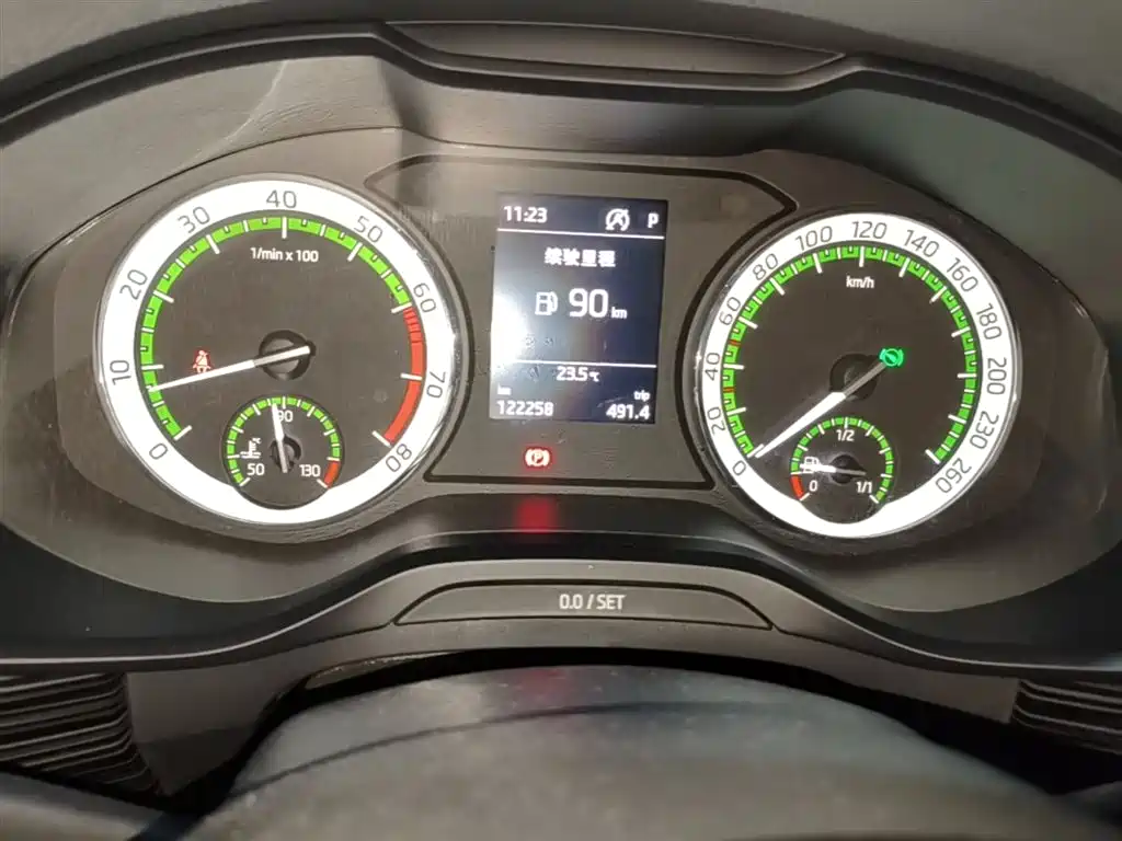 Škoda Kodiaq 2017 TSI330 7-seater 2WD Luxury Edition фото 12