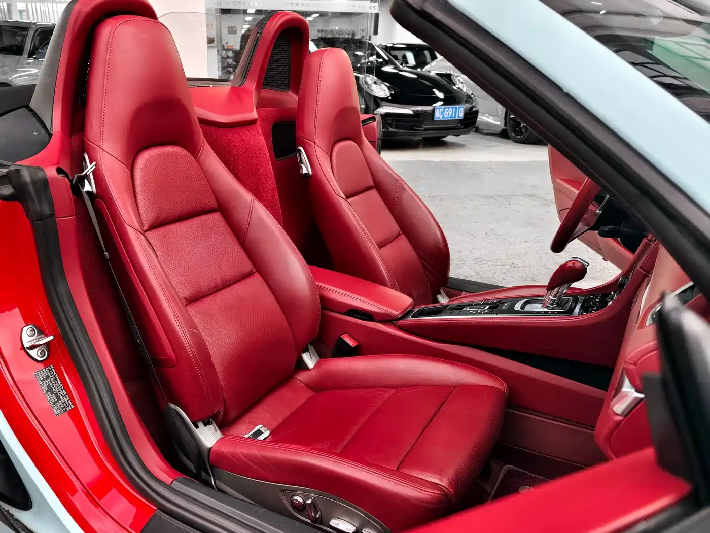 Porsche 718 2018 Boxster 2.0T фото 5
