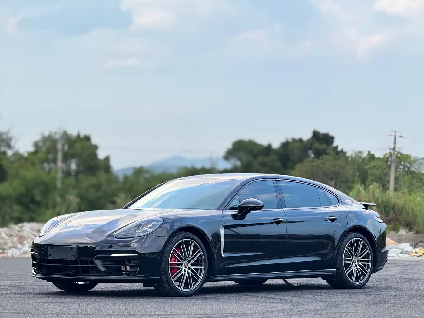 Фото 1 - Porsche Panamera