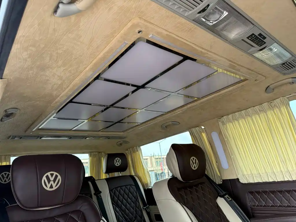 Volkswagen Caravelle 2019 2019 2.0TSI 4WD Luxury 7-seater