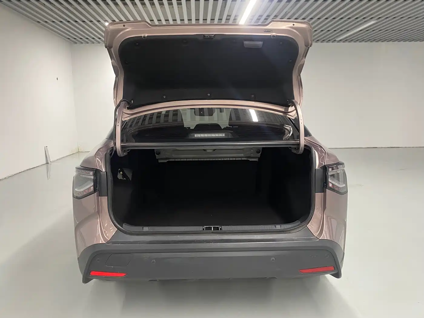 Фото 9 - Toyota bZ3