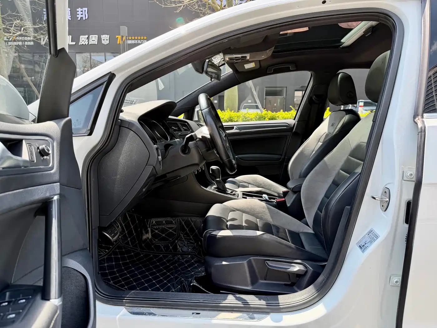Volkswagen Golf 2019 280TSI DSG R-Line China VI фото 15