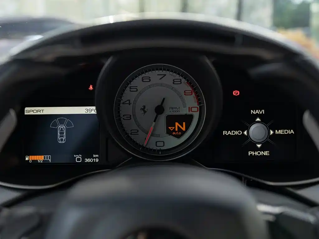 Ferrari F12berlinetta 2015 2013 6.3L Standard