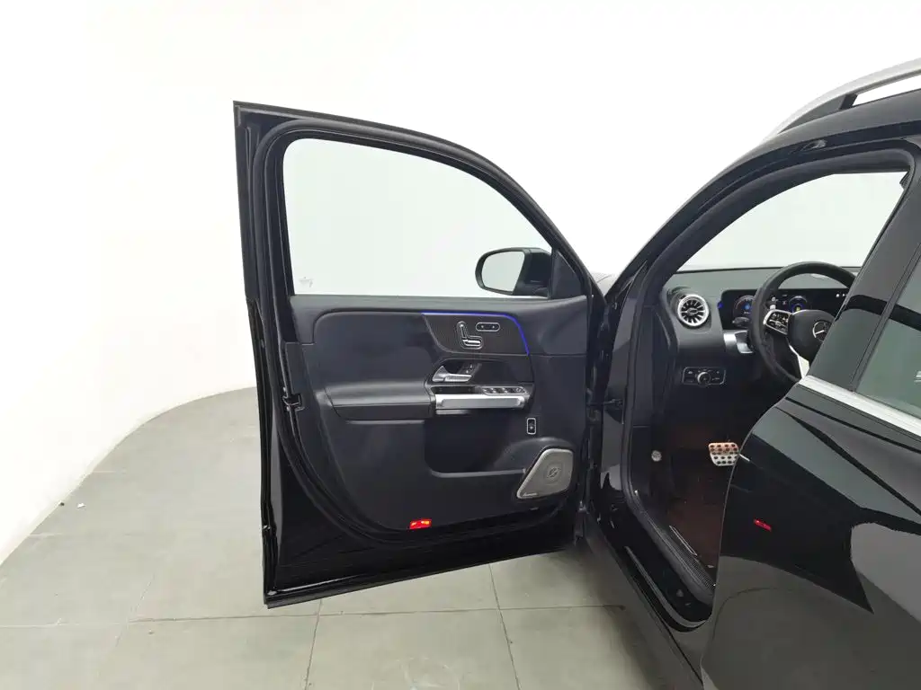 Mercedes-Benz GLB, миниатюра 8