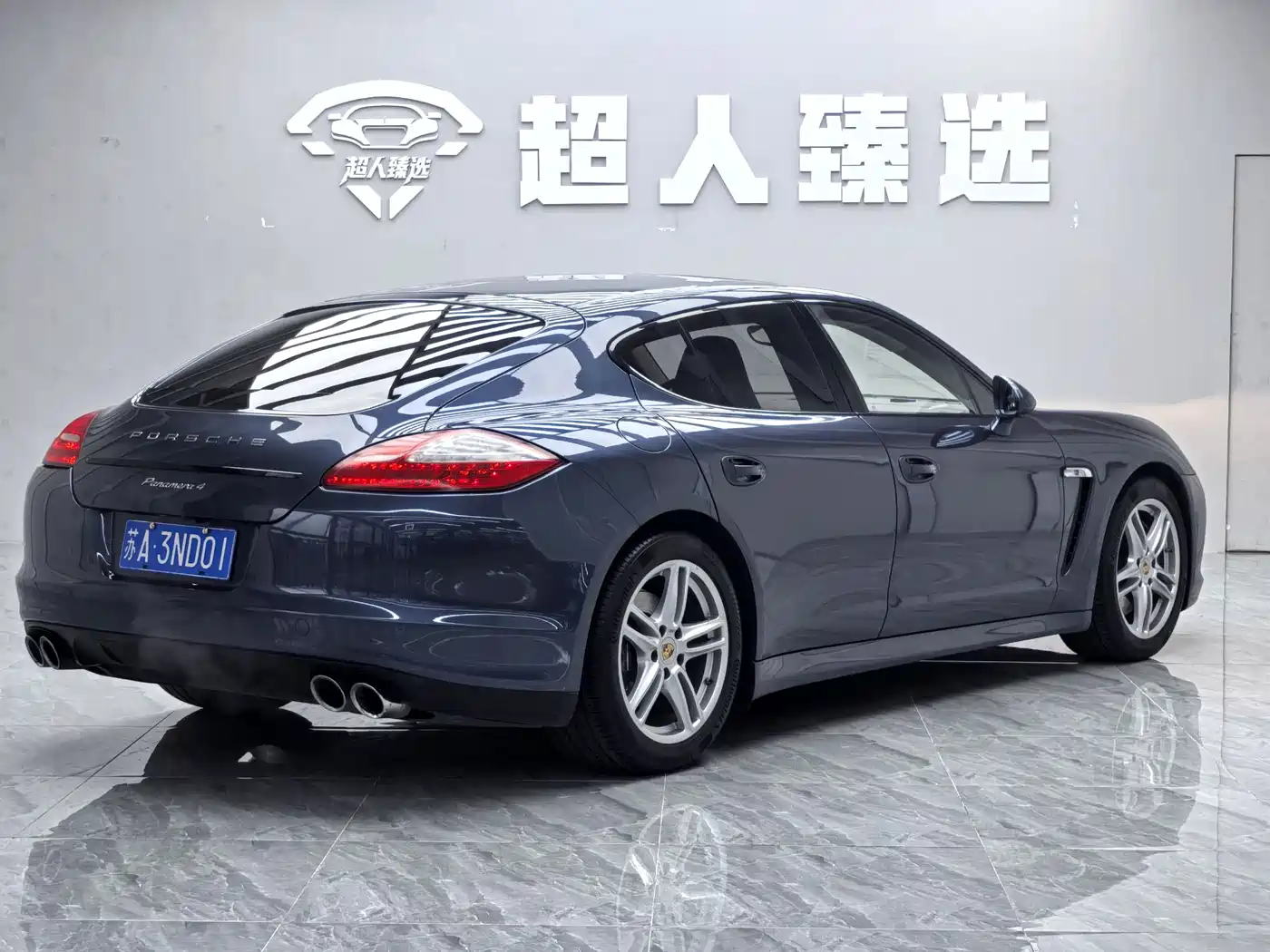 Porsche Panamera 2013 Panamera 4 Platinum Edition 3.6L фото 15