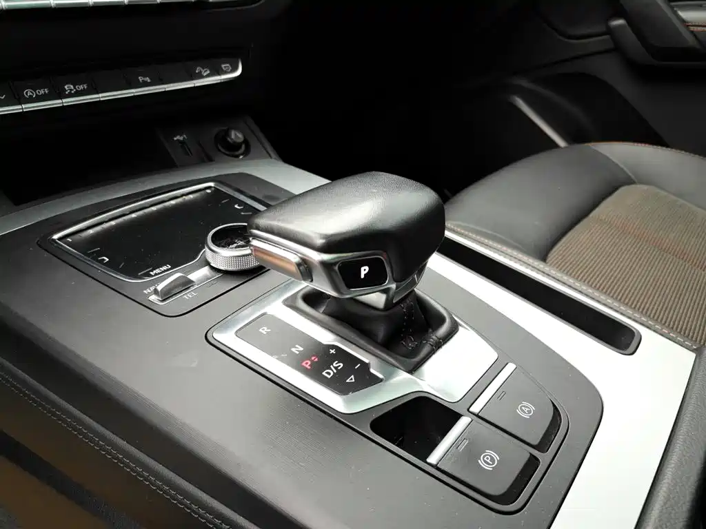 Audi Q5L 2018 40 TFSI Prestige Fashion (China V) фото 10