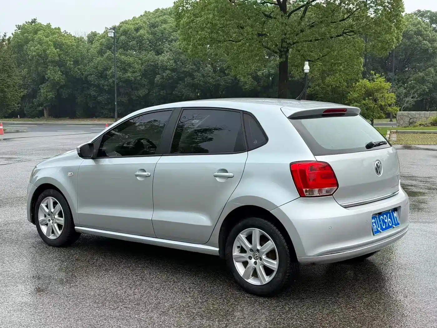 Photo 5 - Volkswagen Polo