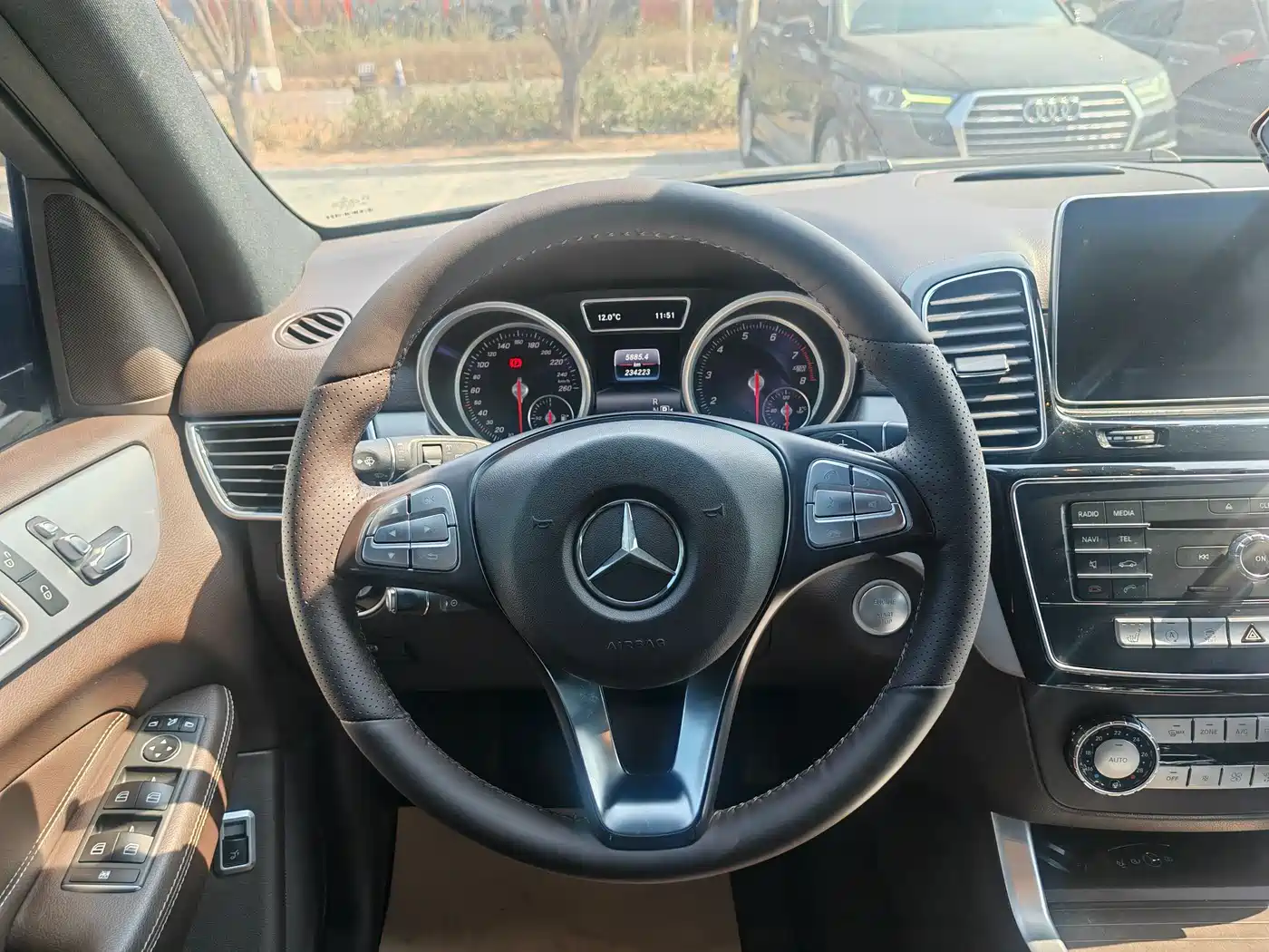 Mercedes-Benz GLE 2015 GLE 320 4MATIC фото 7