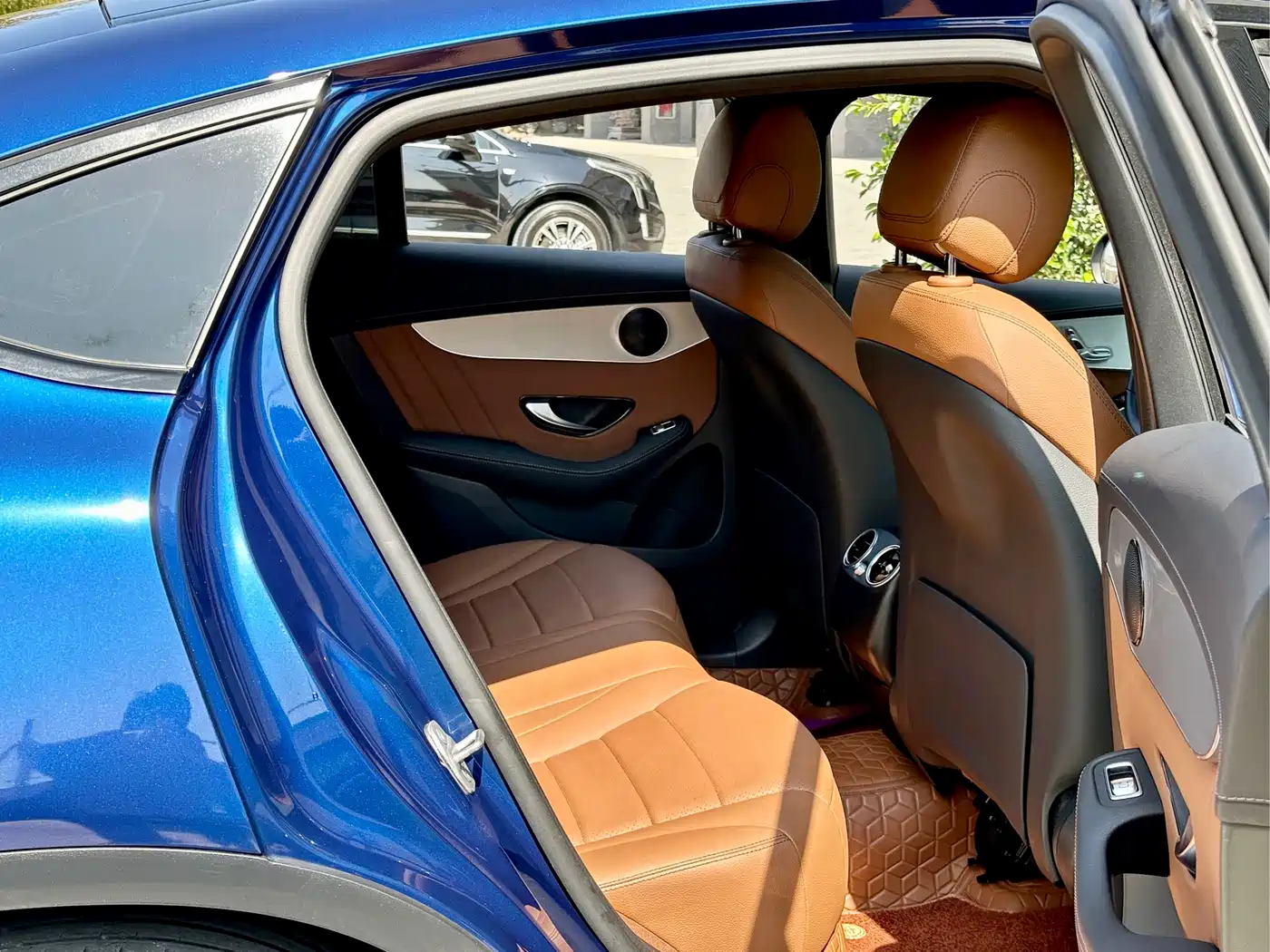 Mercedes-Benz GLC Coupe 2020 GLC 260 4MATIC Coupe SUV фото 10