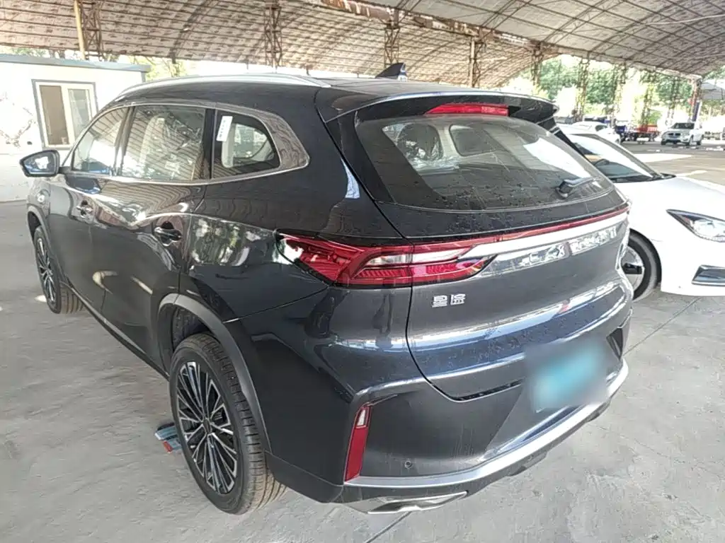 Exeed Lingyun 2026 2025 300T 2WD Starlight Edition