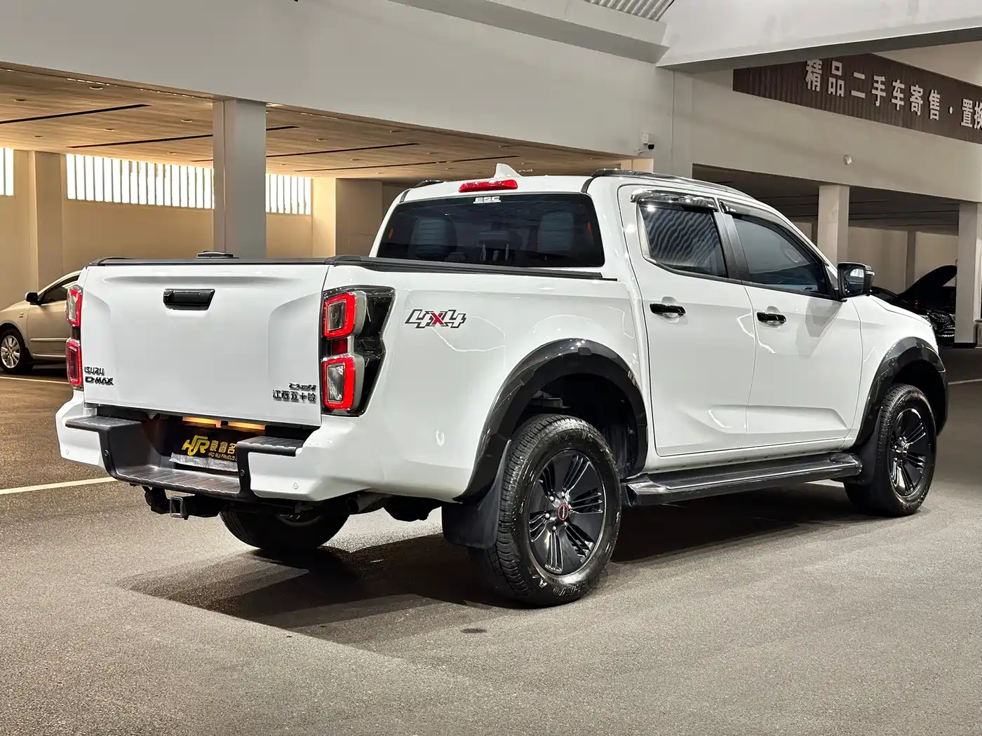 Фото 6 - Isuzu D-MAX