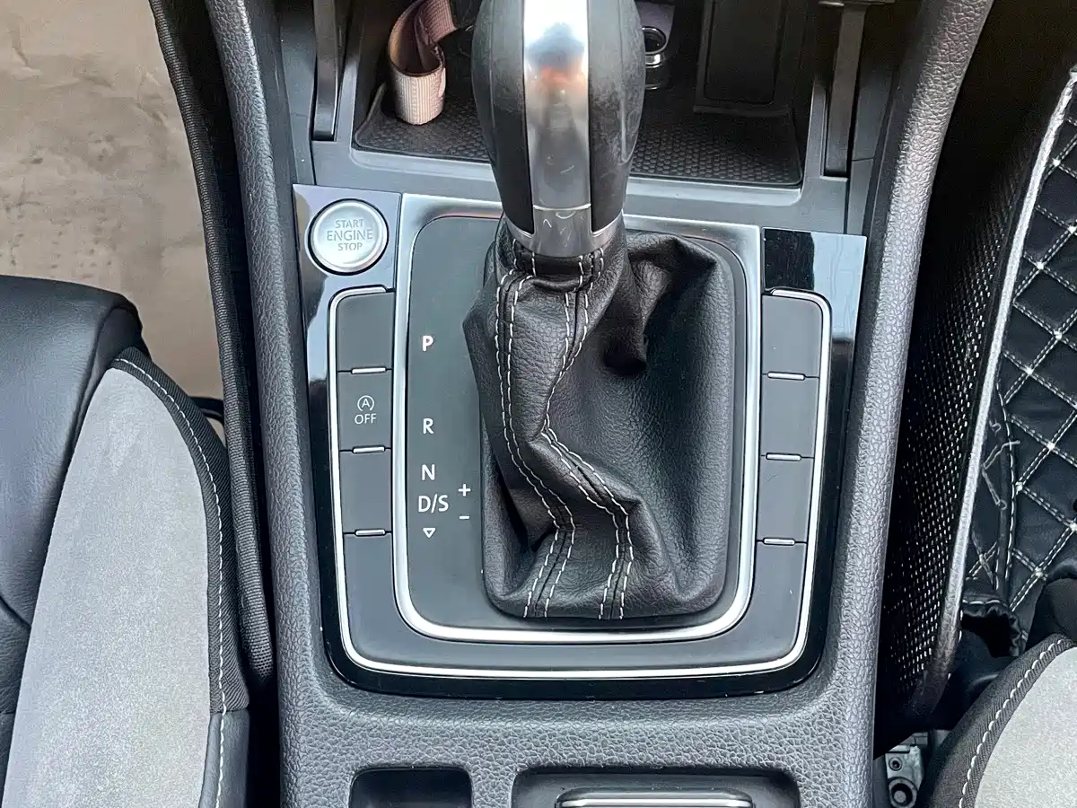 Фото 21 - Volkswagen Golf
