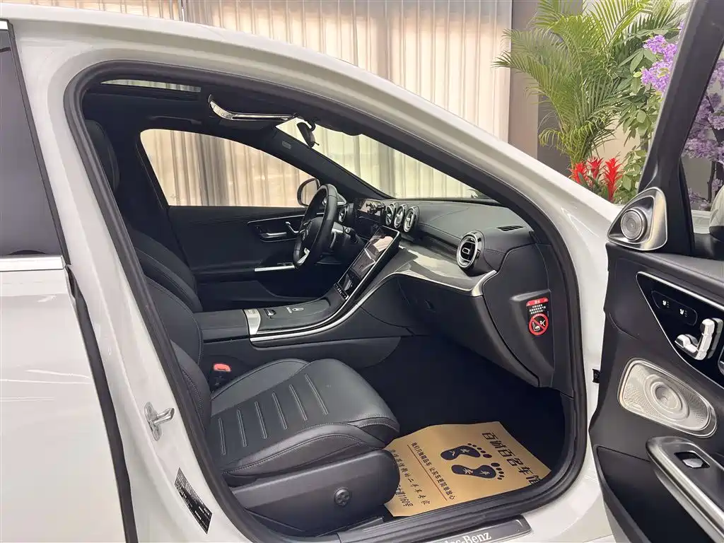 Mercedes-Benz C-Class 2024 C 260 L Sport фото 13