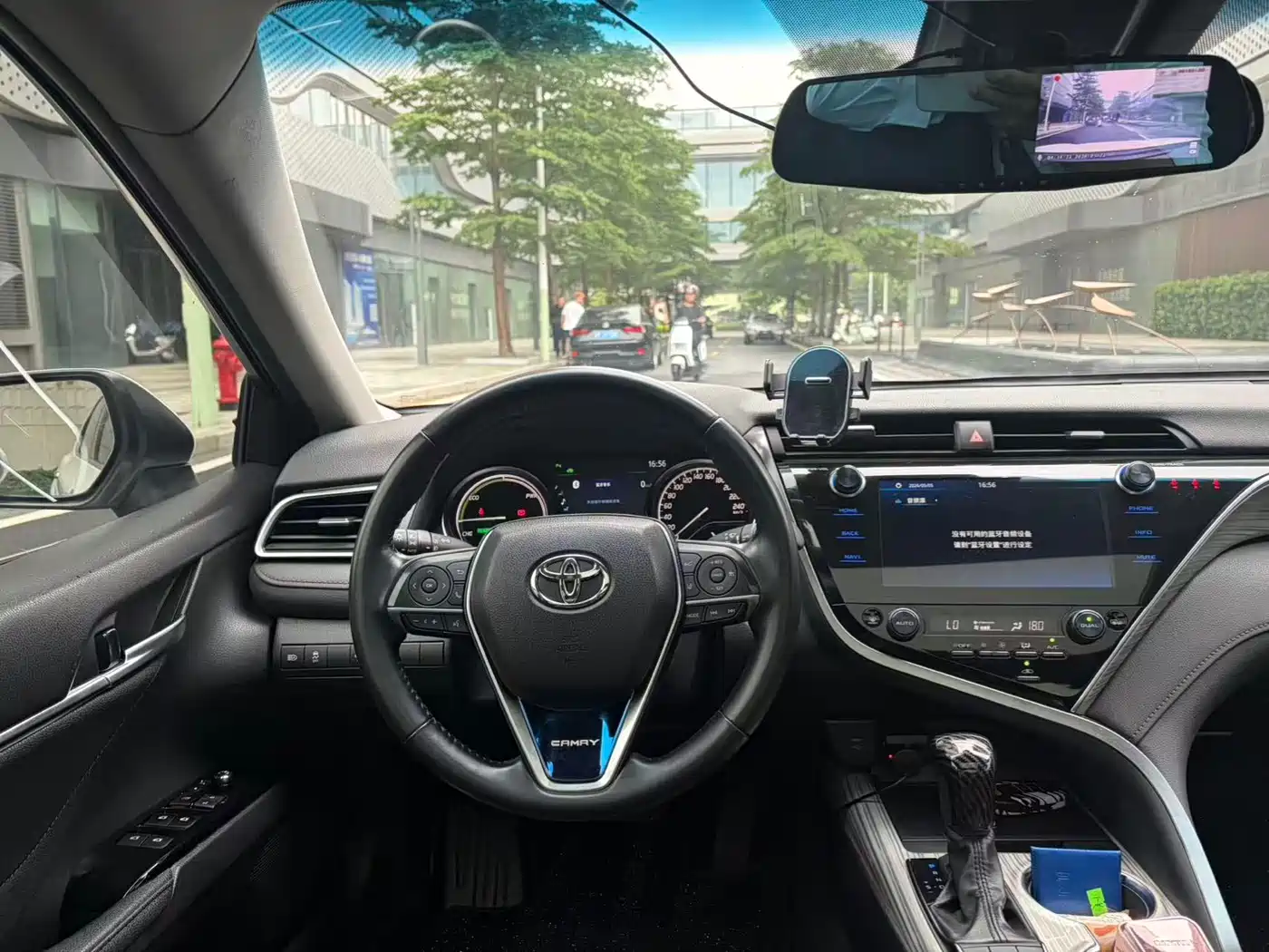 Toyota Camry 2019 Hybrid 2.5HG Luxury Edition China V фото 7