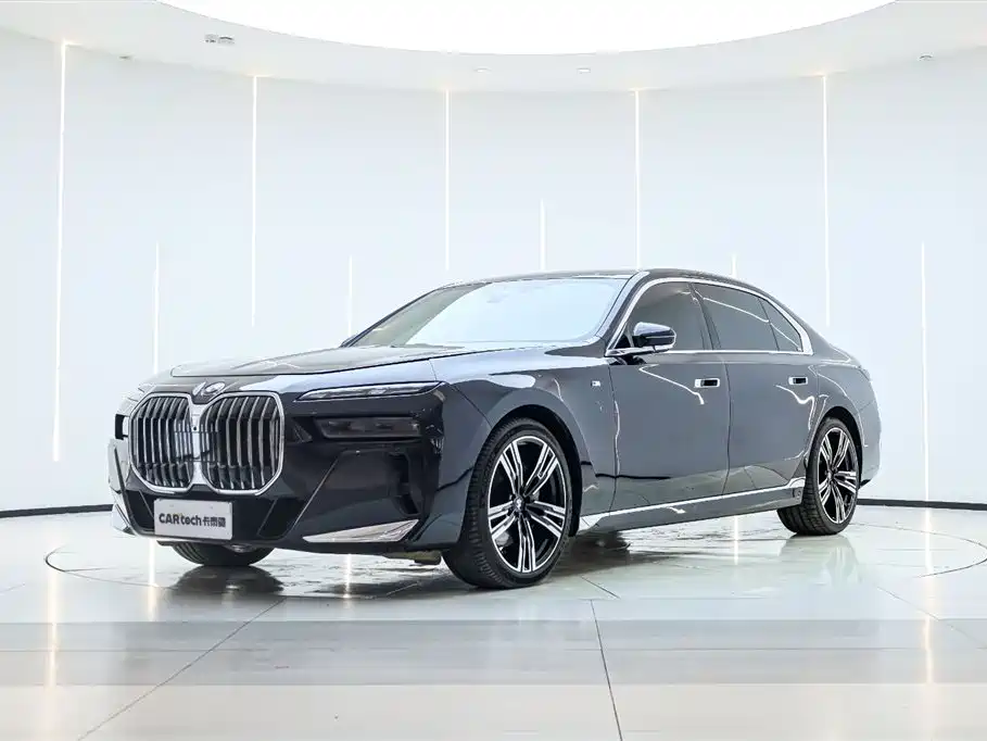 BMW 7 Series 2023 740Li Exclusive M Sport Package